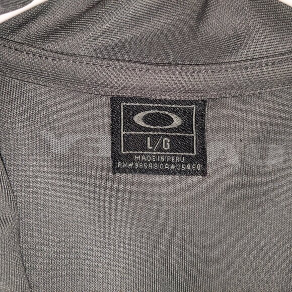 Oakley Golf Shirt - Picture 3 of 3